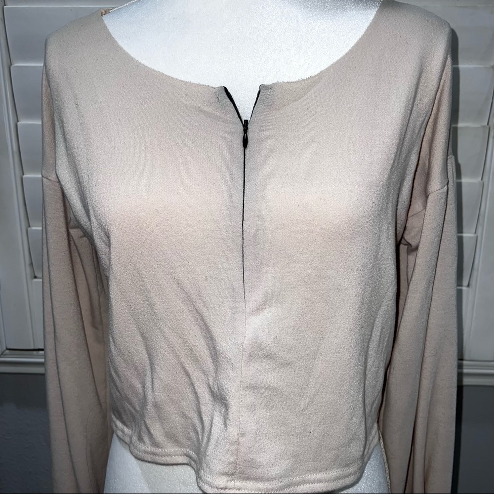 Cream Zip Crop - Picture 4 of 5